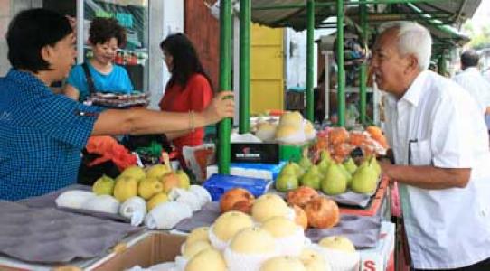 Cawagub Sumut Jumiran Abdi Temui Pedagang Pasar Hindu Medan
